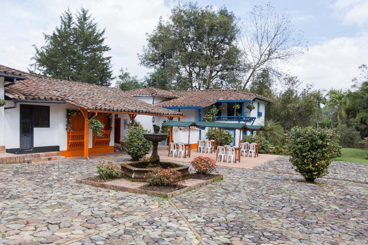 Club Campestre Hacienda Fizebad Hotel El Retiro  Eksteriør billede