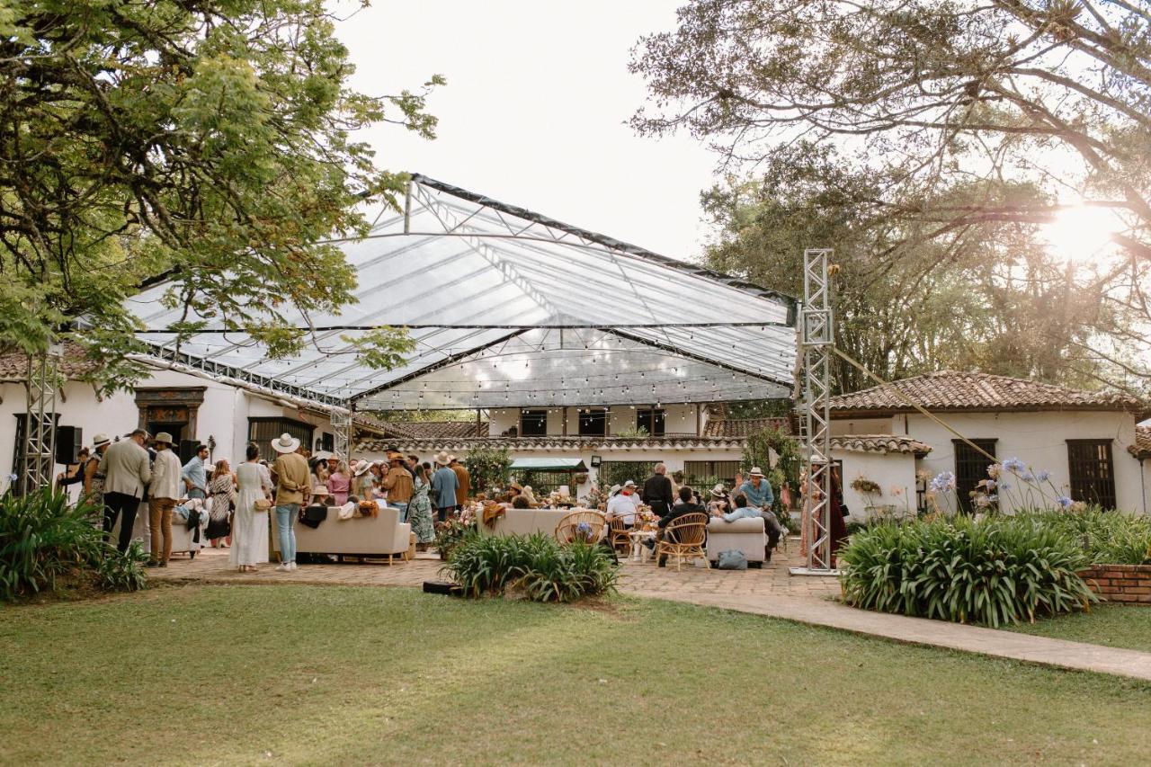 Club Campestre Hacienda Fizebad Hotel El Retiro  Eksteriør billede
