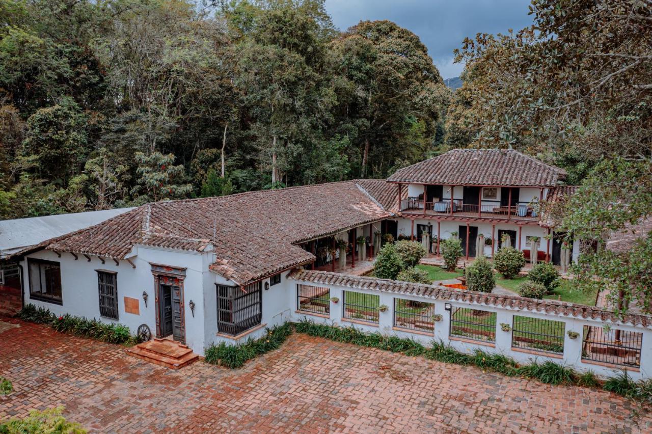 Club Campestre Hacienda Fizebad Hotel El Retiro  Eksteriør billede